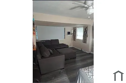 2671 SW 54th Pl Photo 1