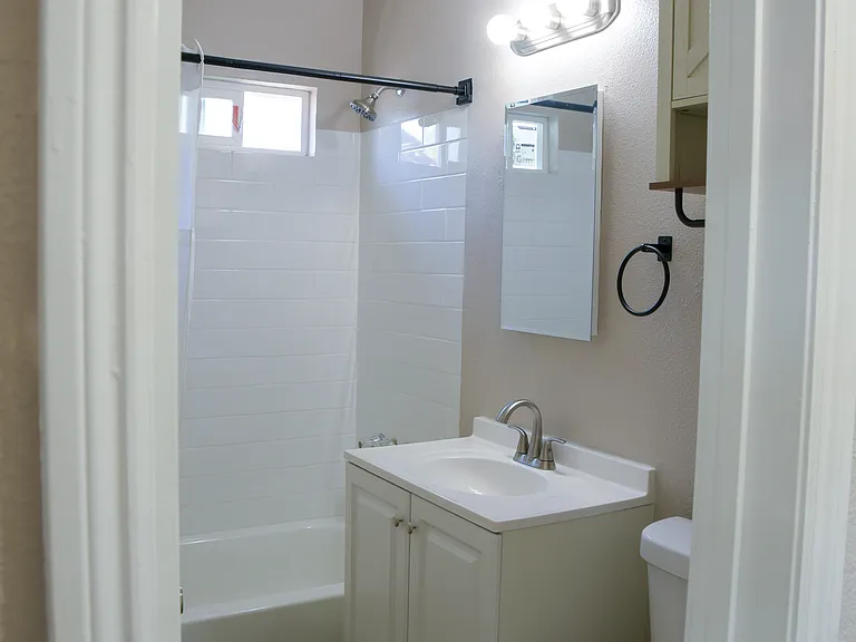 4481 Dwight St — Photo 28