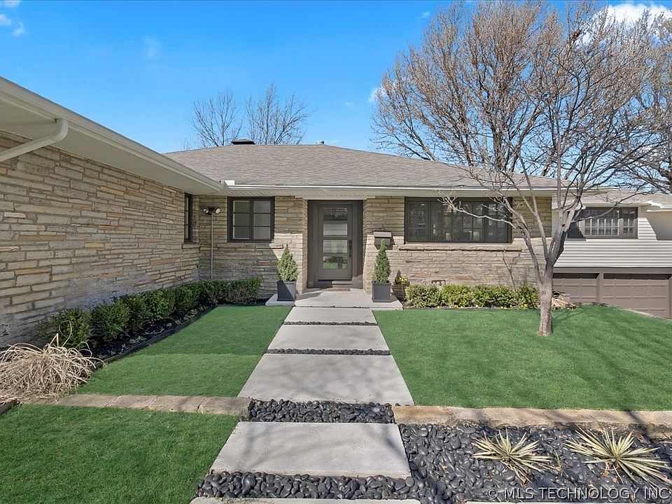1st image of 3138 S Zunis Pl