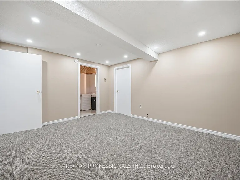 1708 Woodeden Dr — Photo 13