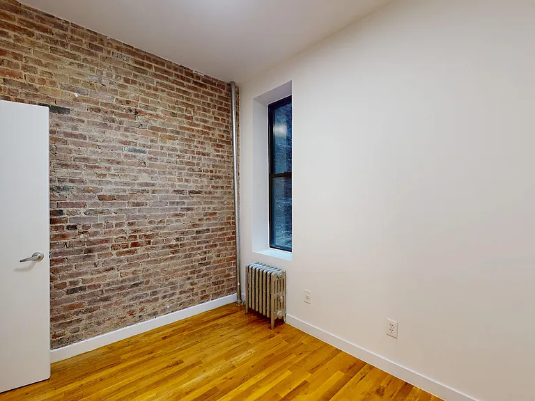 312 E 91st St #1R — Photo 10