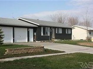 320 E Martha St, Tea, SD 57064