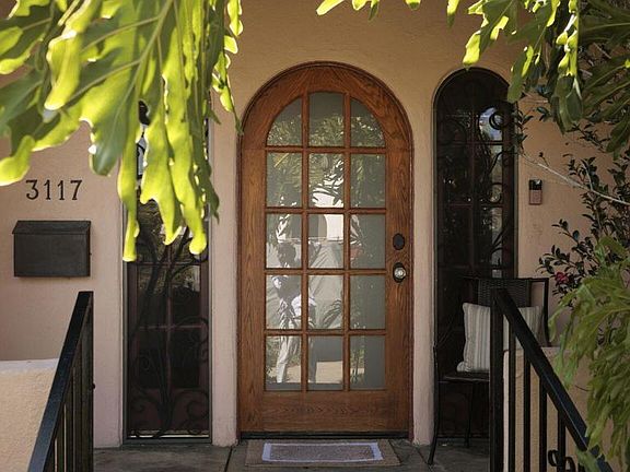 2nd image of 3117 Stanford Ave