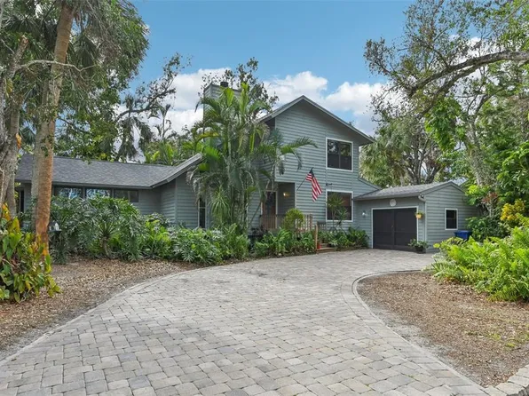 1702 Spoonbill Dr, Nokomis, FL 34275
