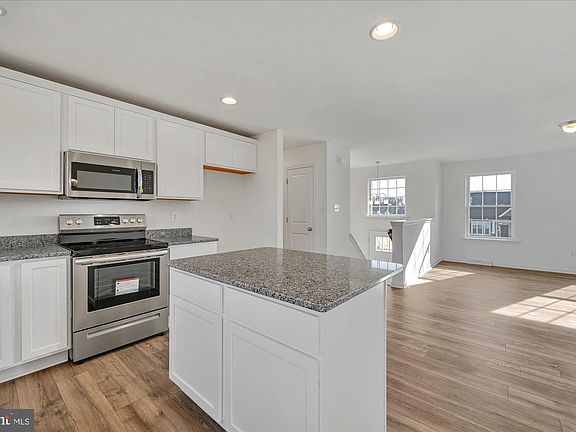 5th image of 3640 Fieldstone Dr Lot 71