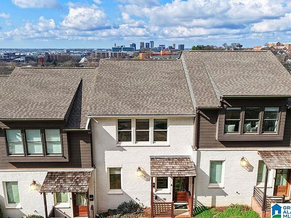 2nd image of 1600 16th Ave S