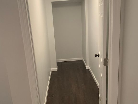 4th image of 257 Clifton Ave #1