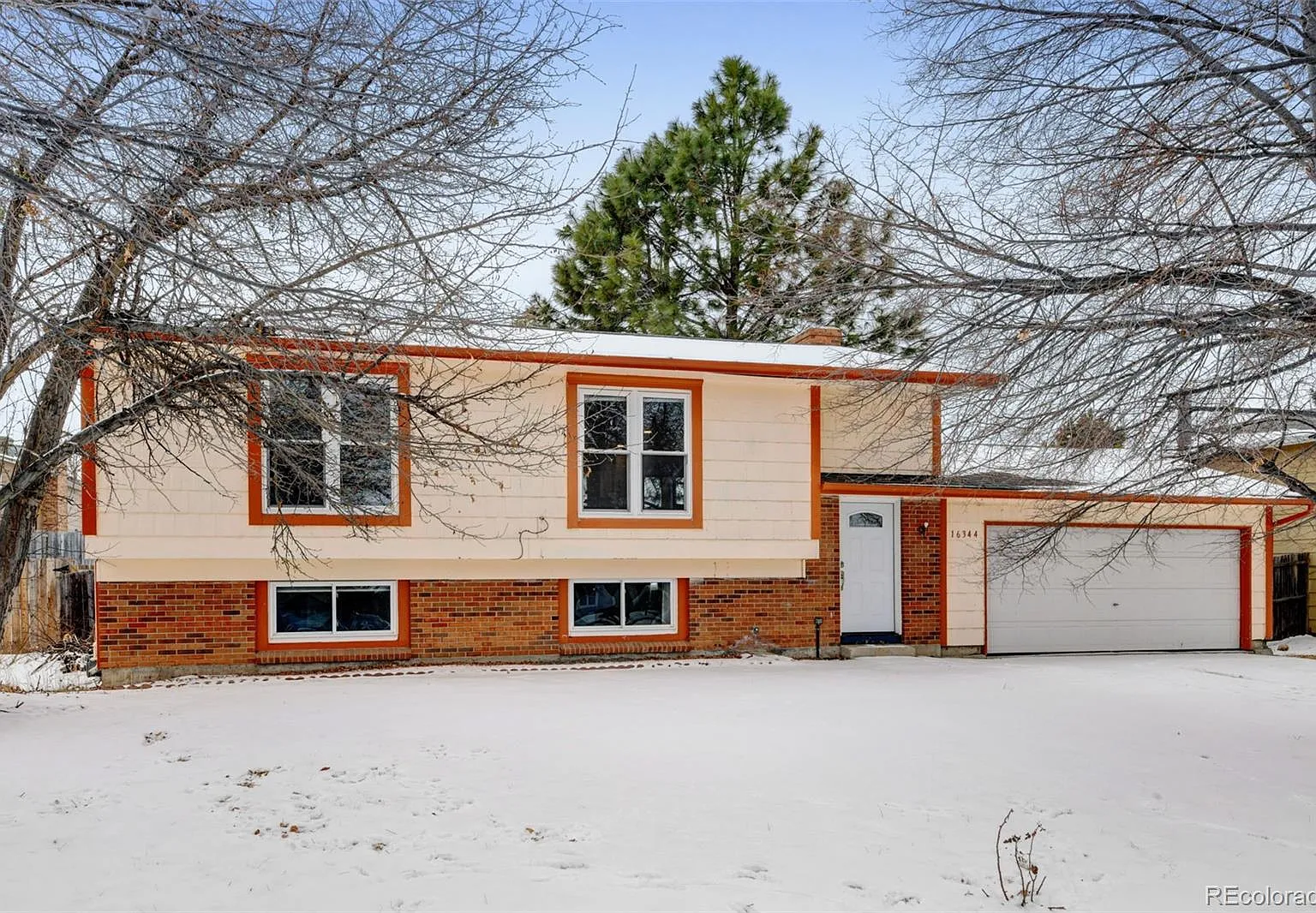 4 bed, 2.0 bath, 1753 sqft, $2,800 — Photo 2