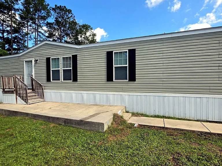 Southern Pines — Photo 16