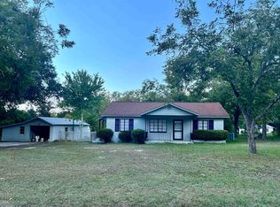 5825 Milner Ave, Eastman, GA 31023