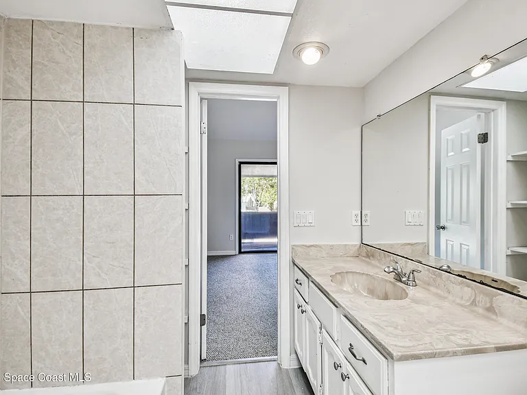 3687 Royal Oak Dr #6 — Photo 16