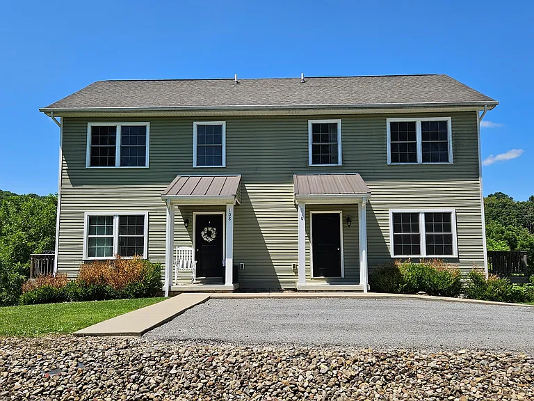 110 Edward Dr — Photo 2