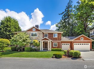 9405 SE 33rd St, Mercer Island, WA 98040