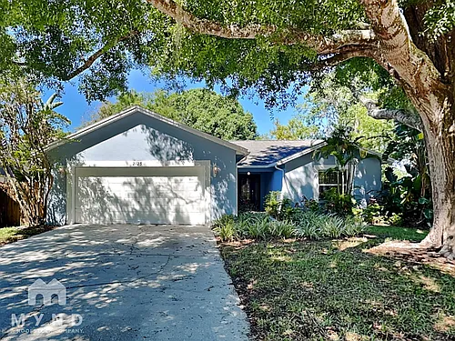 2125 Karen Dr Photo 1