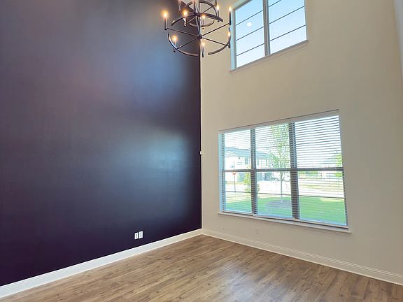 4th image of 2549 Brunswick Way