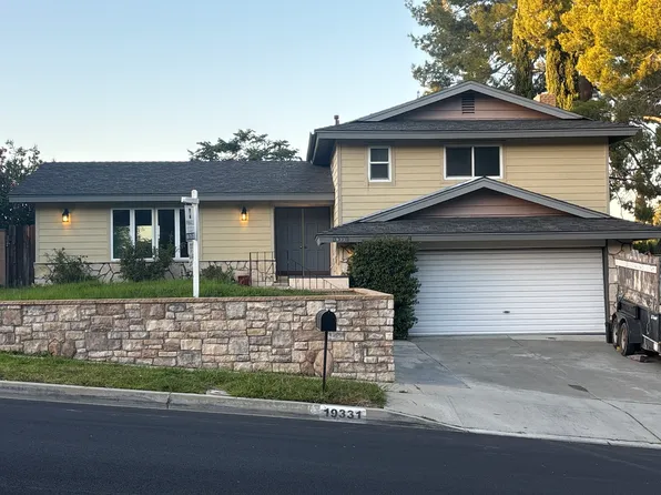 19331 Green Mountain Dr, Santa Clarita, CA 91321
