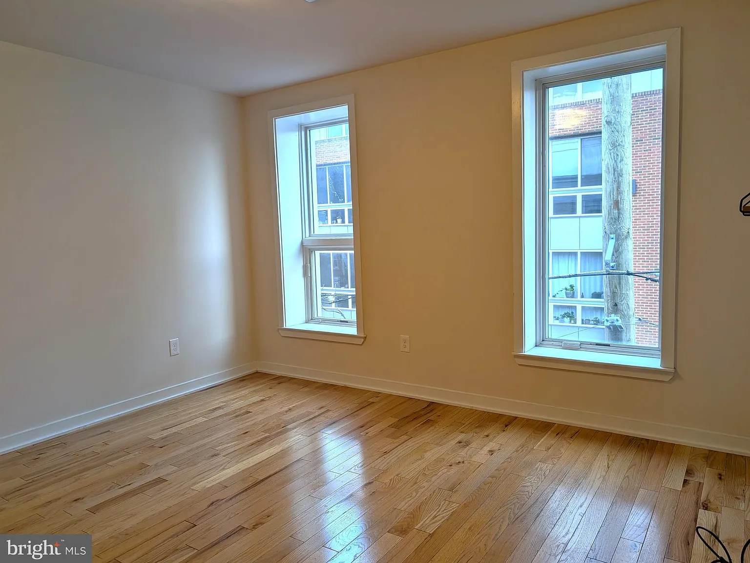 Studio, 500 sqft, $1,300 — Photo 2