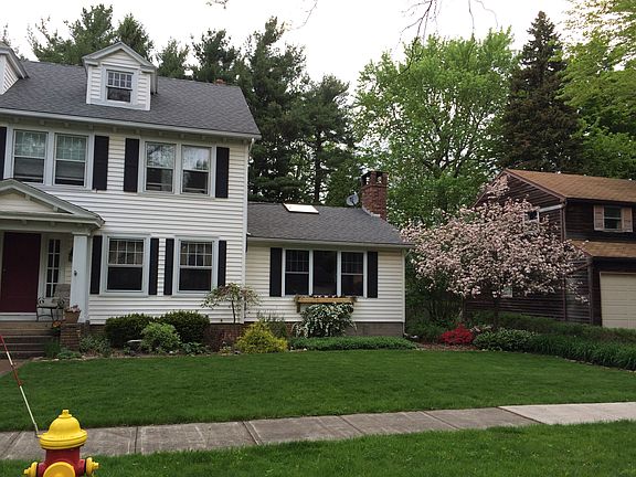 3rd image of 112 Gorton Ave