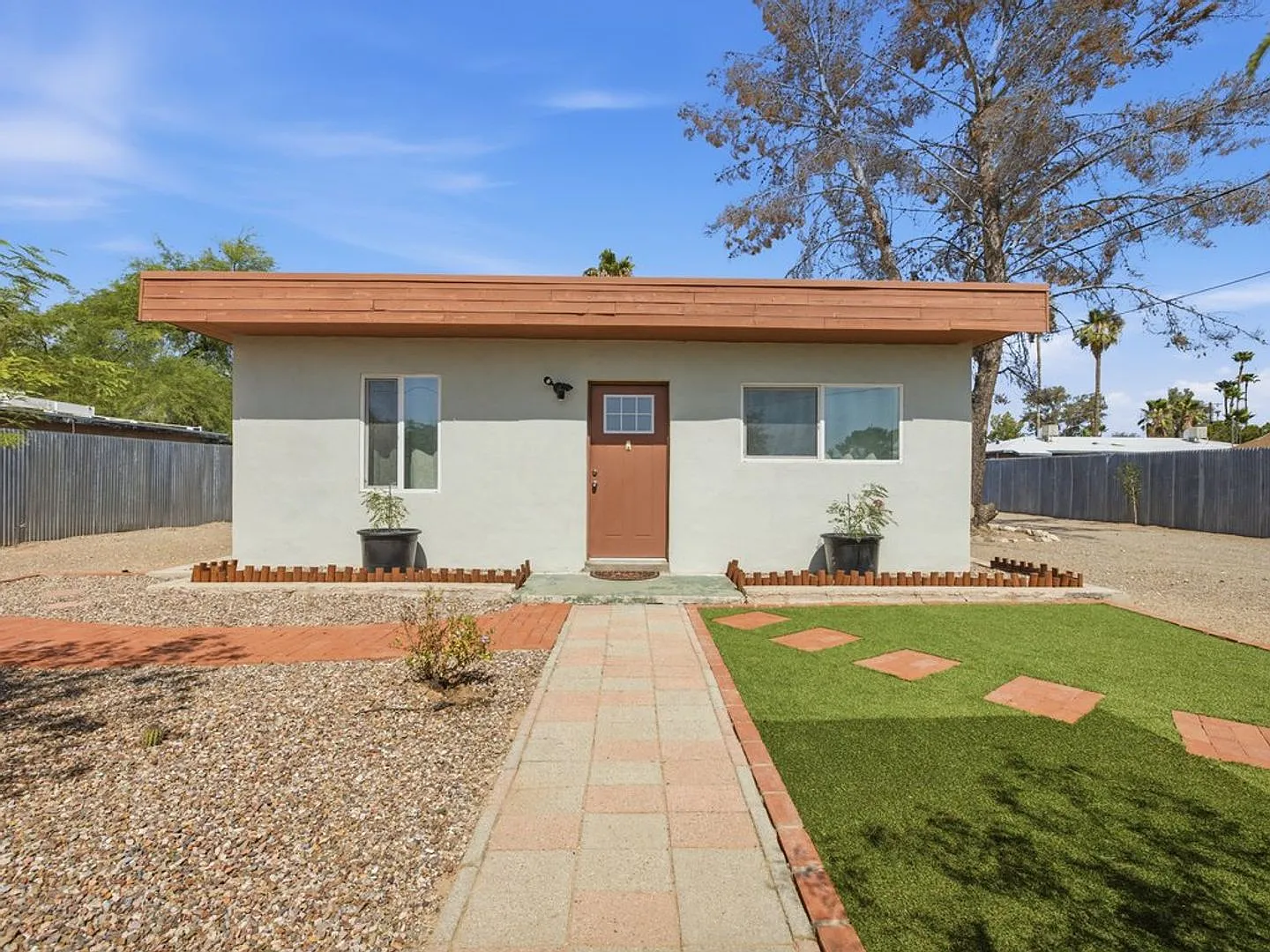 Price Reduction! Cats And Pets Accepted!! — Photo 3