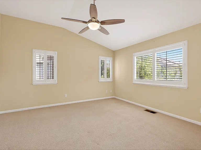 2056 Olivia Ct — Photo 20