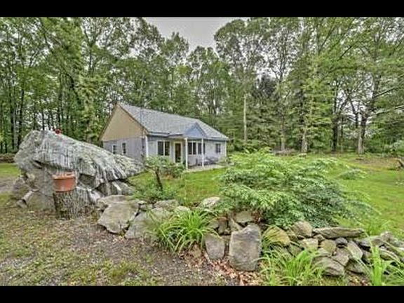 2nd image of 1857 Division Rd