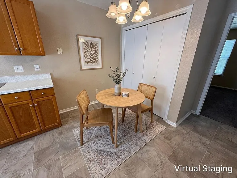 1708 Benttree Dr — Photo 9