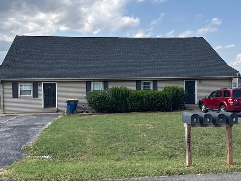1621 Flanigan Ct #D — Photo 12