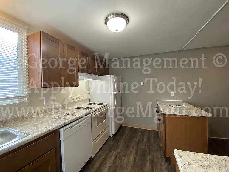 Parkview Apartments — Photo 3