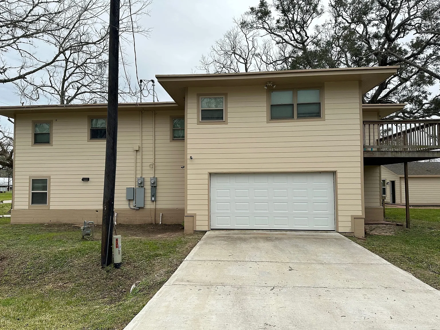 631 Live Oak Apt A - 1 — Photo 1