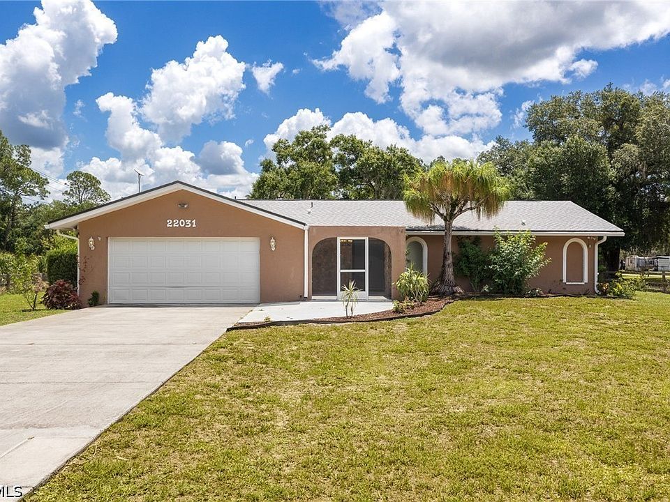 1st image of 22031 Edwards Dr