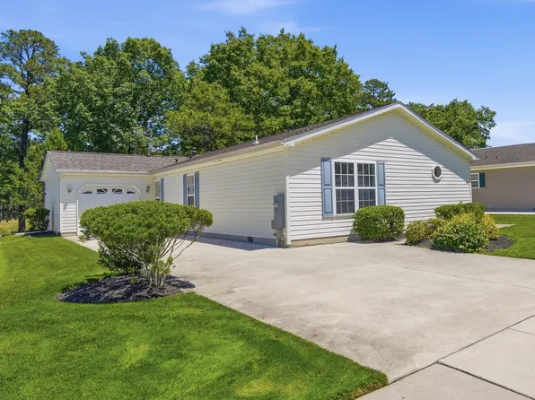 265 Pebble Beach Dr, Mays Landing, NJ 08330