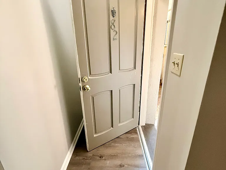 82 La Rue Pl NW — Photo 10