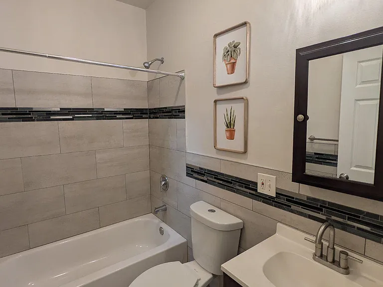 5933 Trinity St #1 — Photo 14
