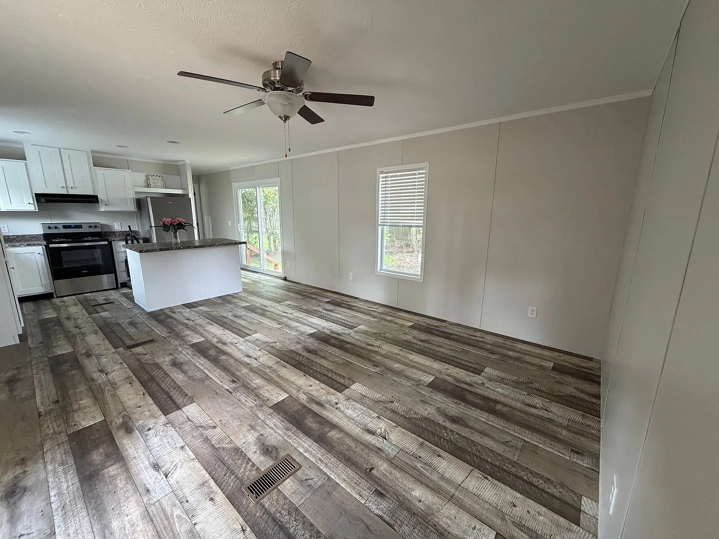 11279 N Keith Rd — Photo 4