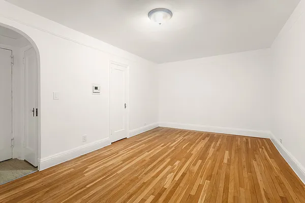 Rented by Compass | media 7