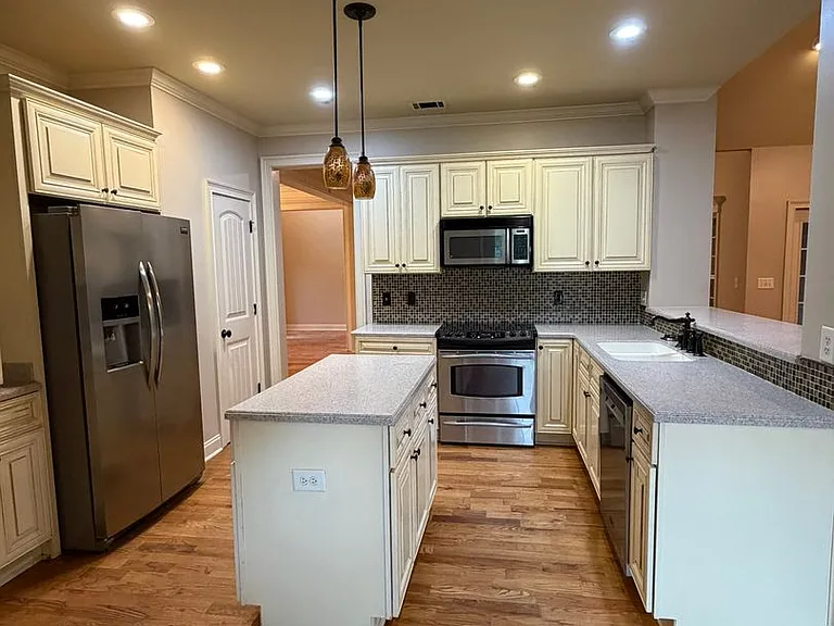 254 Southfield Ct — Photo 7