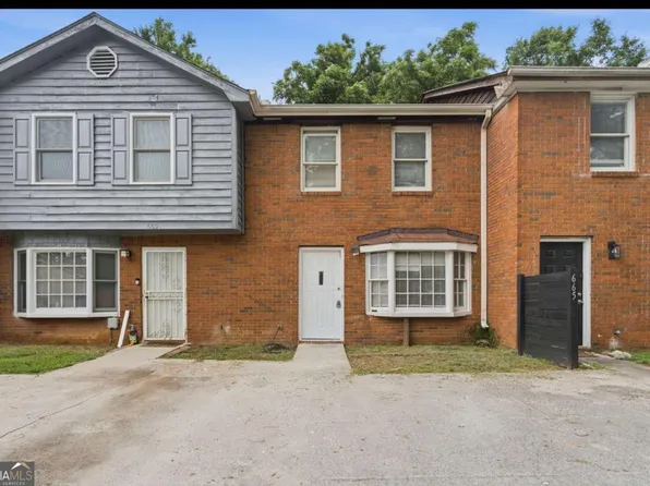 667 Hunting Creek Ln SE, Conyers, GA 30013