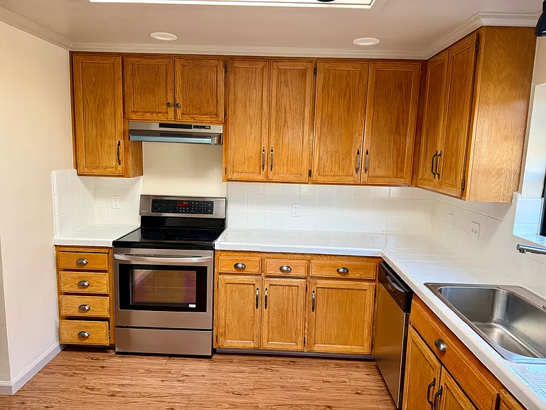 231 Millwood Dr — Photo 4