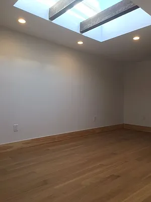 Rented by Nooklyn NYC LLC | media 69