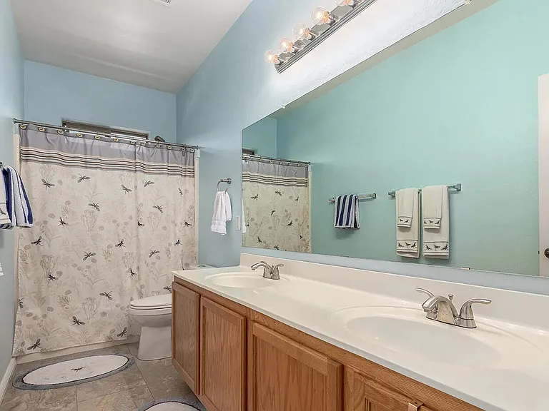 2721 E Schiliro Cir — Photo 8