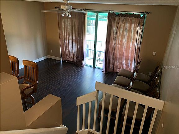 4th image of 1422 NW 126th Way