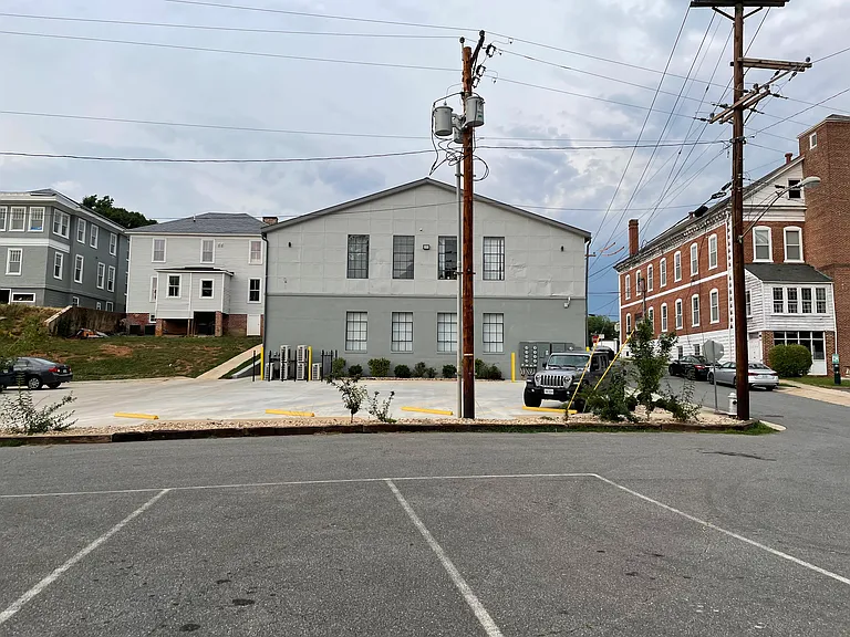 401 Rivermont Ave — Photo 8
