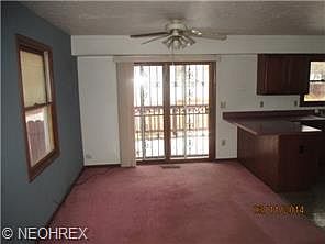 5th image of 7511 Lexington Ave
