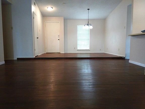 2nd image of 2145 Village Crest Dr