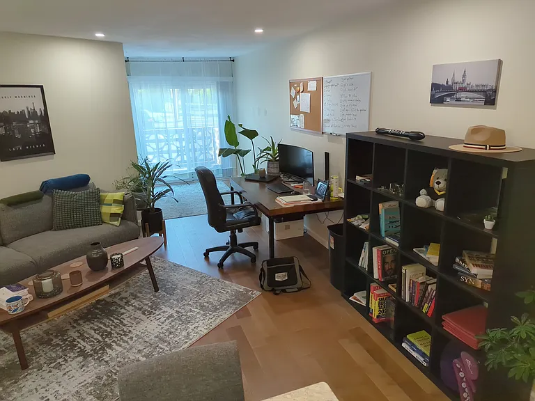 126 Biruta St — Photo 1