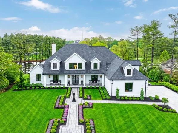 6843 Lake Trail Dr, Westerville, OH 43082