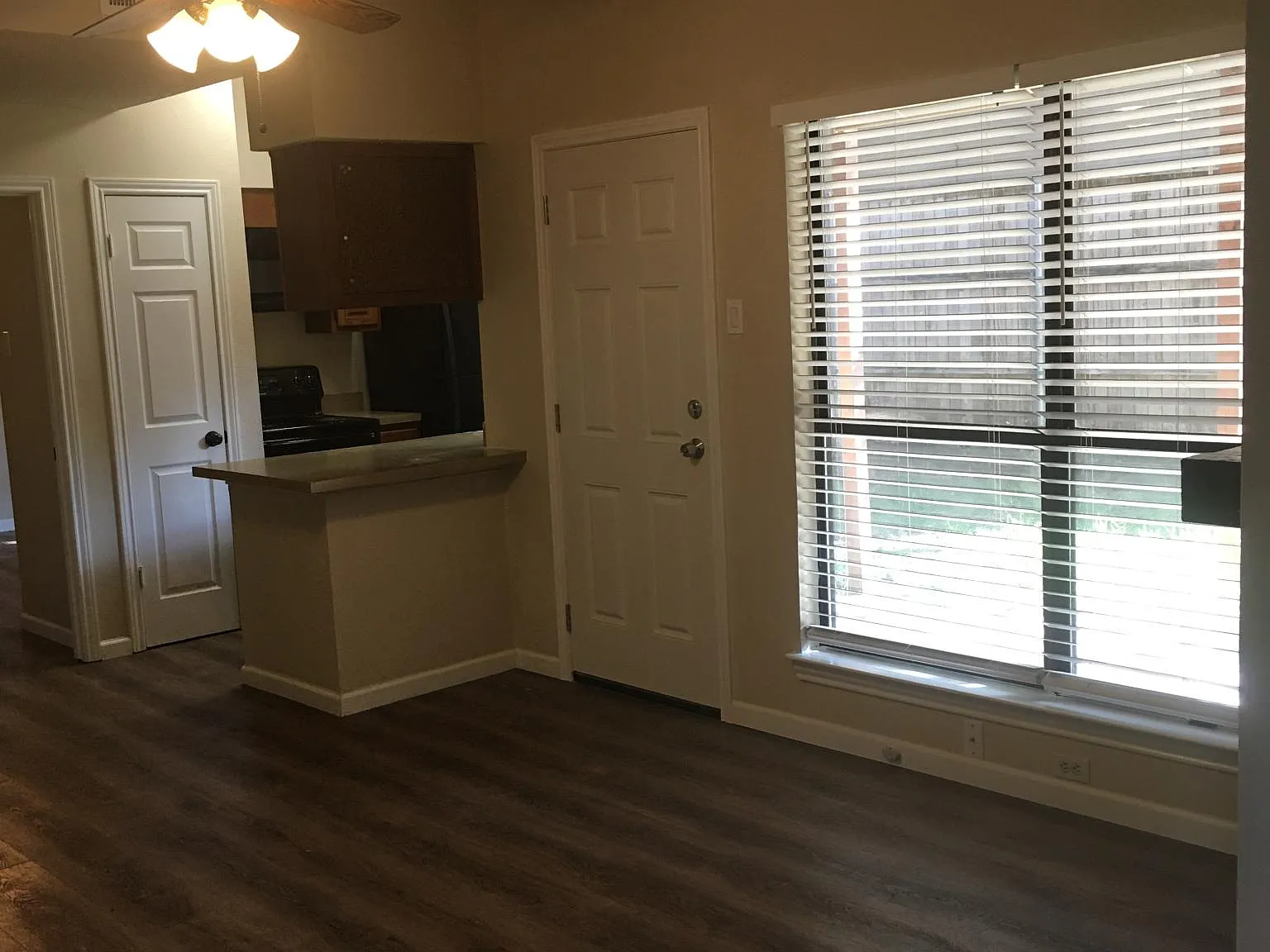 1 bed, 595 sqft, $1,249 — Photo 4