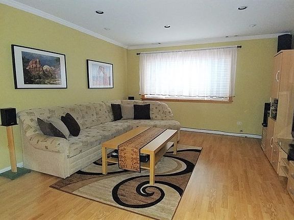 3rd image of 630 Perrie Dr APT 103