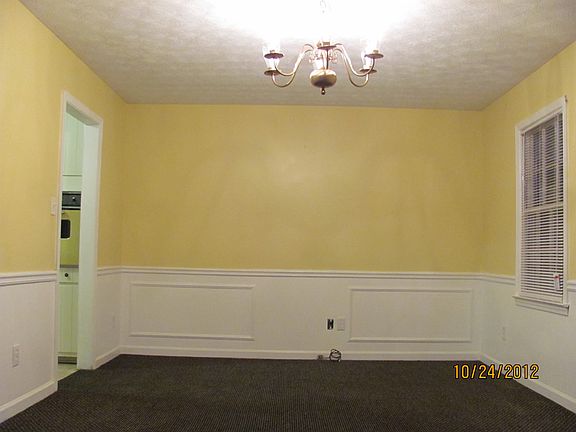 3rd image of 3223 Bruckner Blvd