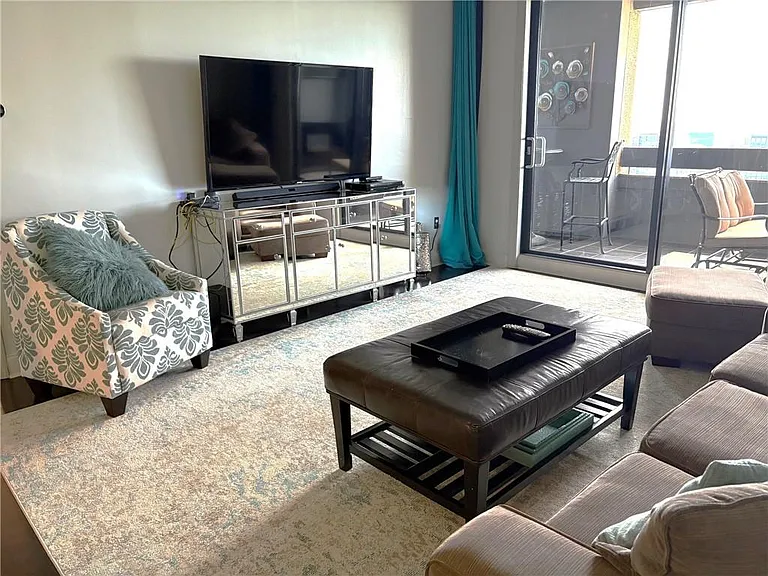75 14th St NE #3340 — Photo 9